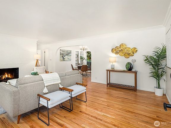 4th image of 10743 14th Avenue NE