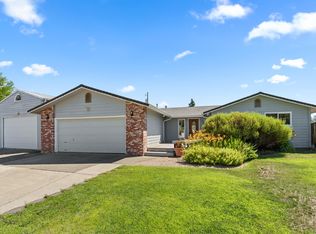 7680 Gladstone Ave, White City, OR 97503