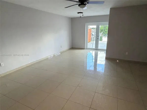 7006 W 17th Ct, Hialeah, FL 33014
