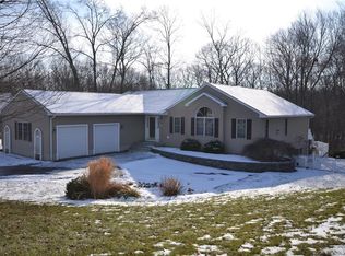 20 Andersen Ln, Oakdale, CT 06370