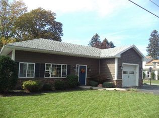157 Porter Rd, Fredonia, NY 14063