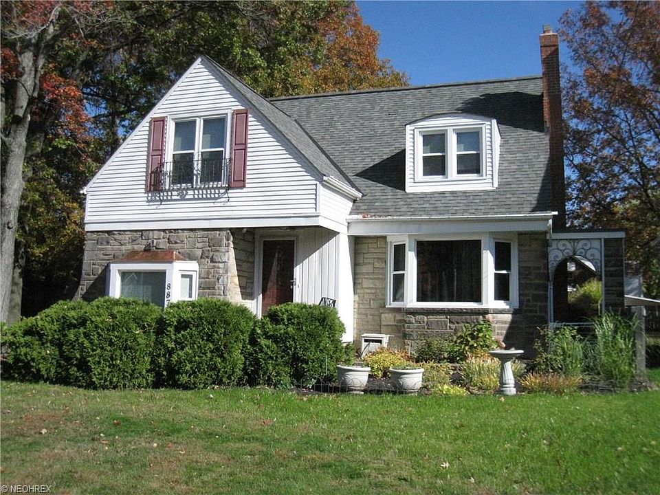 2nd image of 887 Richmond Rd
