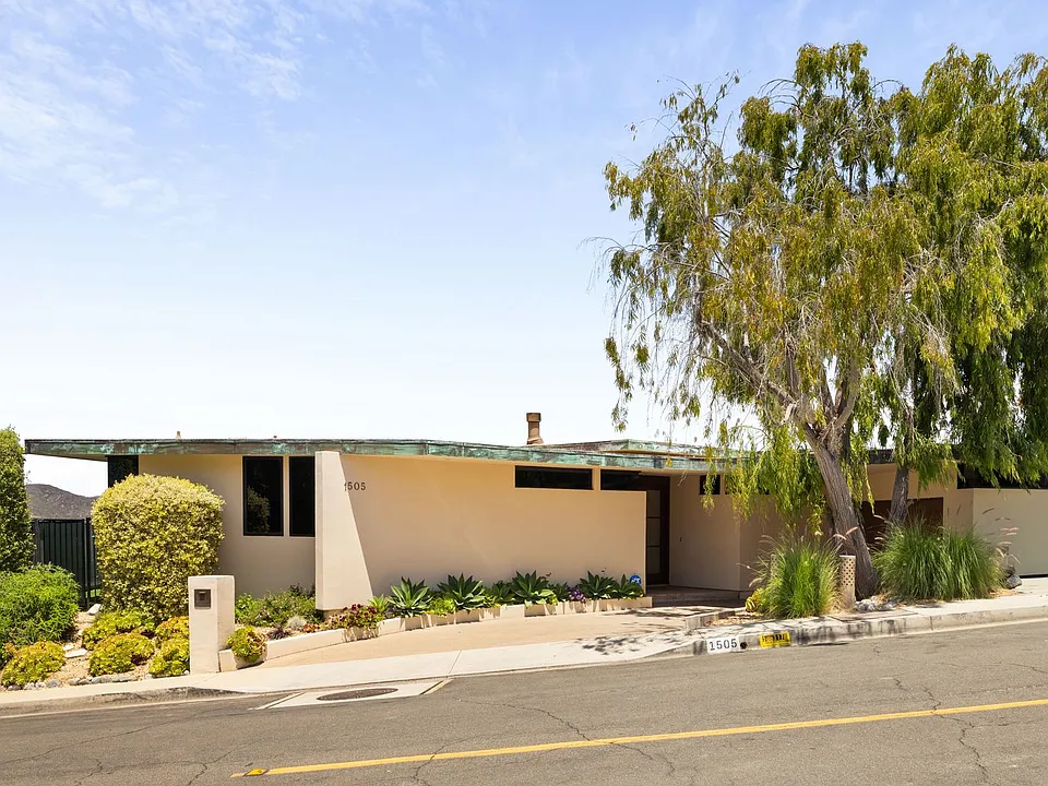 1505 Skyline Dr