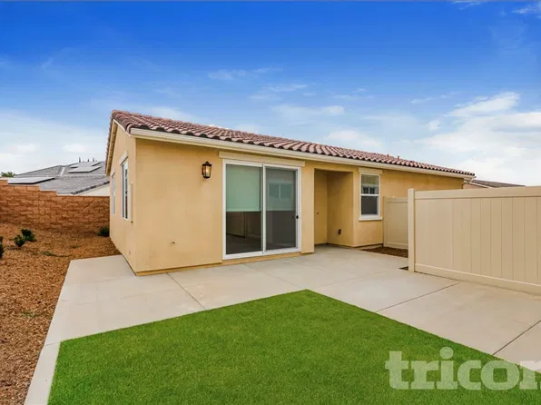 1740 Taylor Ave Unit 2, Corona, CA 92882