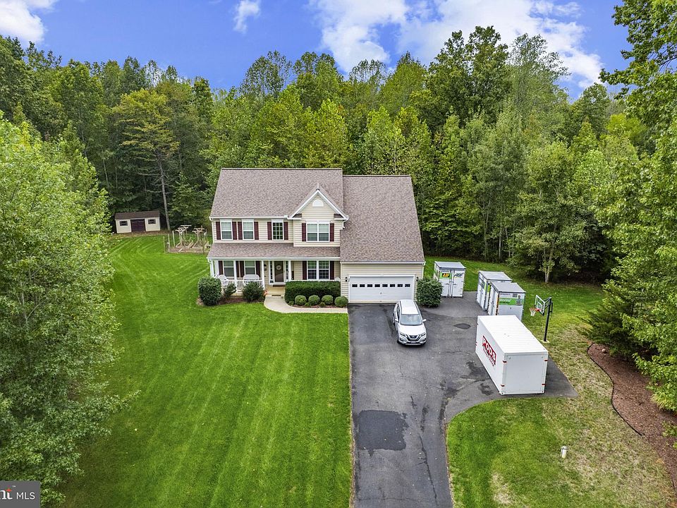 1st image of 57 Boxwood Dr