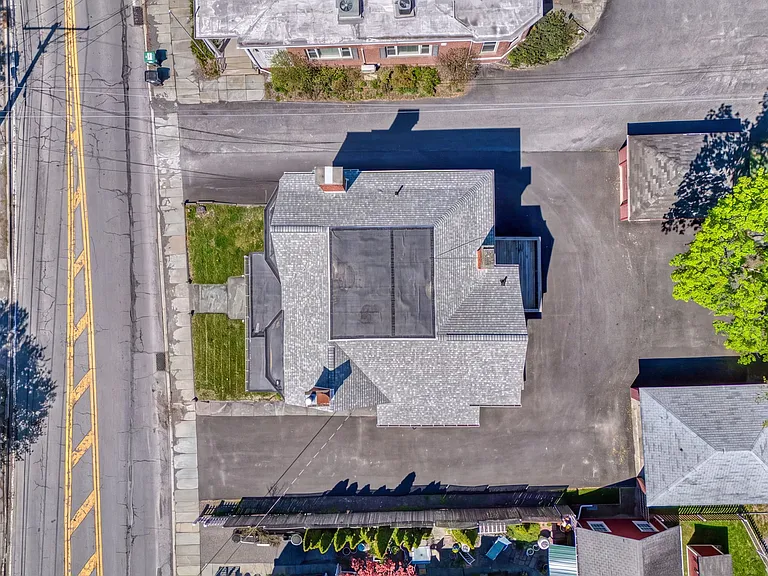 21 Ulster Ave #A — Photo 31