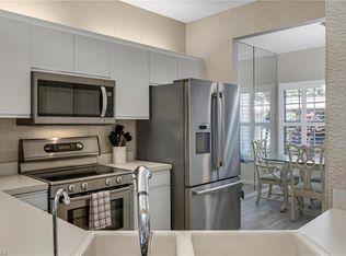 880 Tanbark Dr APT 101, Naples, FL 34108