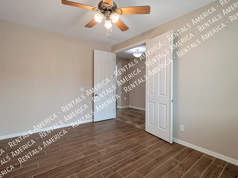267 E Kaibab Dr — Photo 7