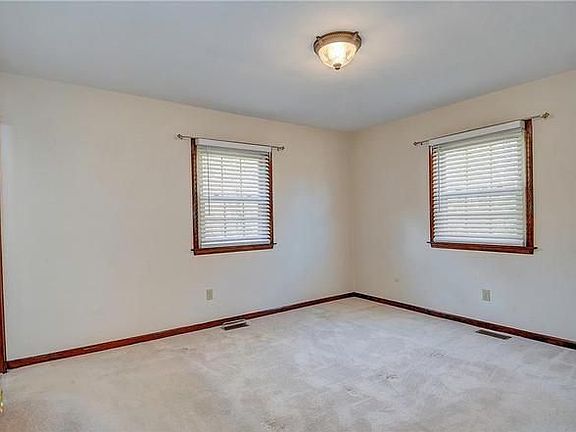 4th image of 145 Abilene Ave