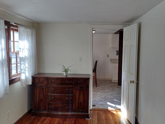 Front bedroom. Windows look out to yard.