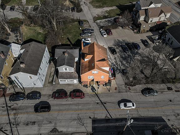 5th image of 333 Stanley Ave