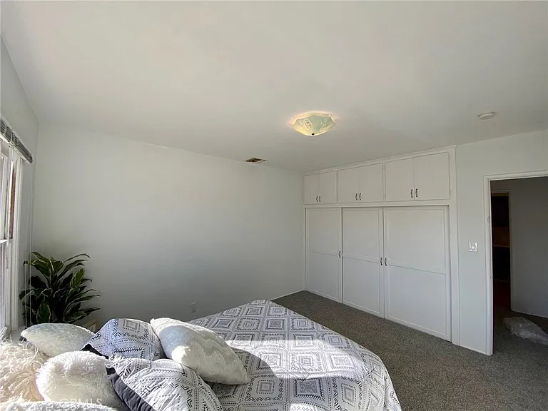 139 Acacia Ave — Photo 8