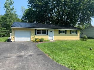 7941 Rinaldo Blvd N, Bridgeport, NY 13030