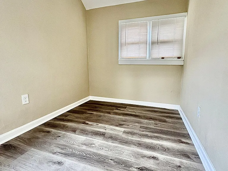 5614 S Main St — Photo 14