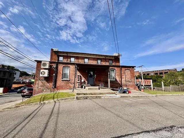 2 bed, 1.0 bath, 650 sqft, $2,250 — Photo 3
