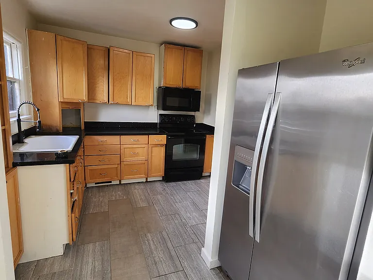 8332 Beacon Ave S #A — Photo 2