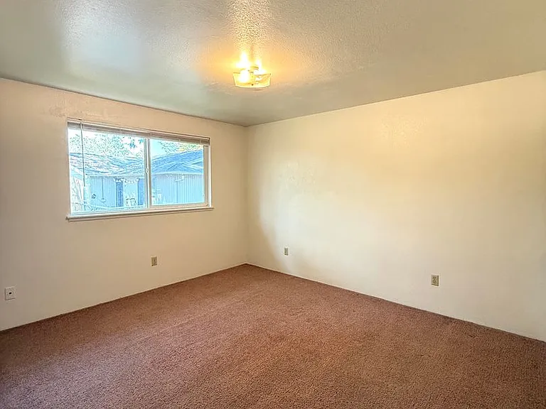 330 Independence Cir — Photo 6