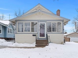 144 35th St NE, Cedar Rapids, IA 52402