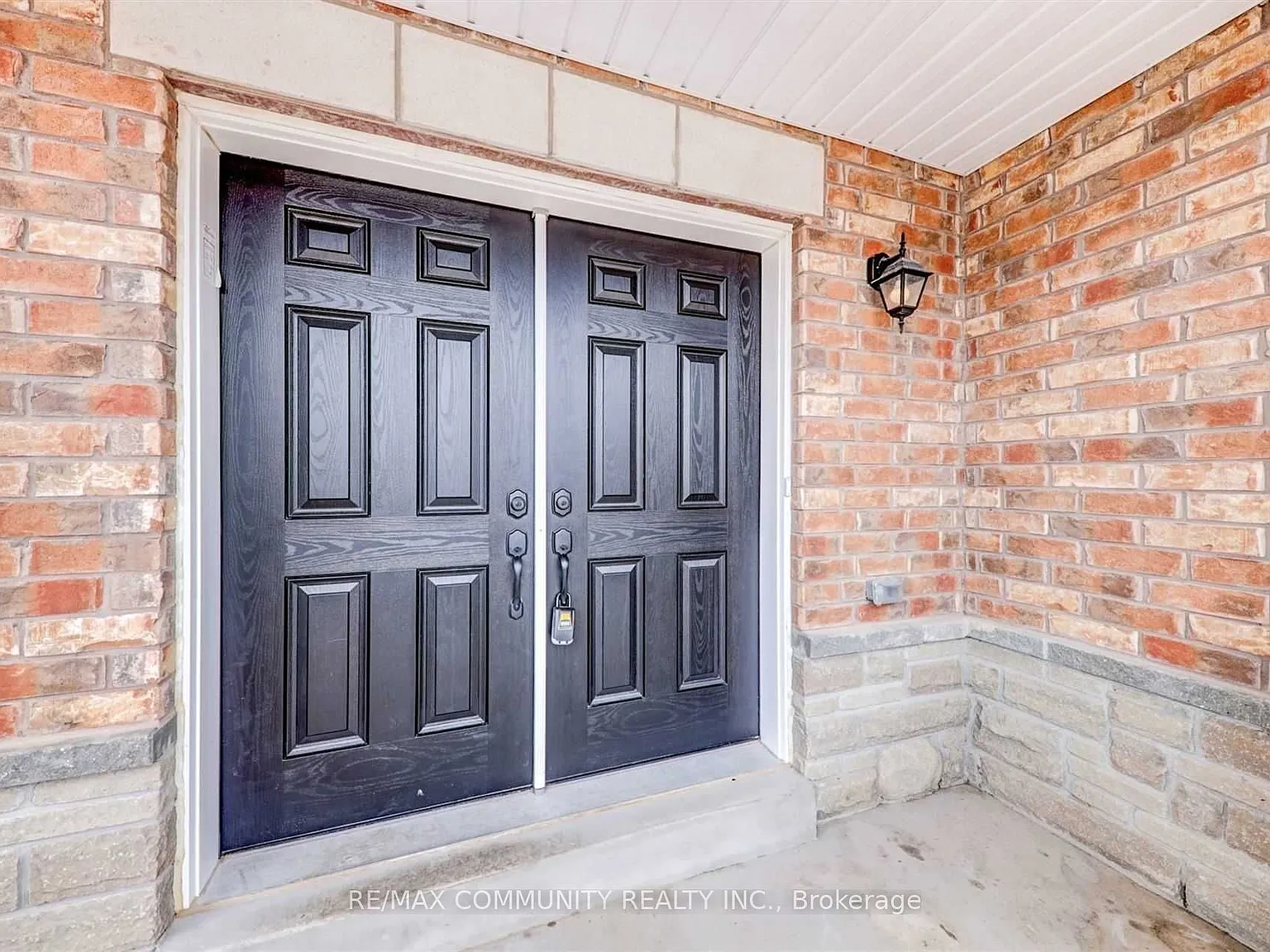 5 bed, $2,900 — Photo 4