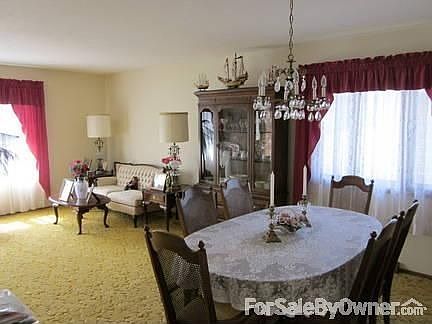 Dining Room/Living Room