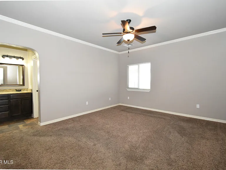 300 Saltford Pl — Photo 25