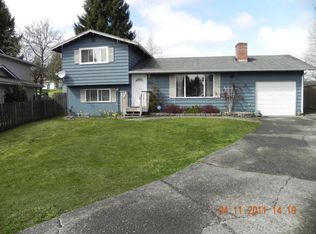 8810 Emerson Pl, Everett, WA 98208