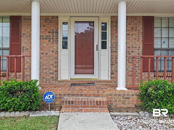 5th image of 111 Fernwood Cir