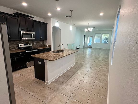 5th image of 4608 Saint Bernard Dr