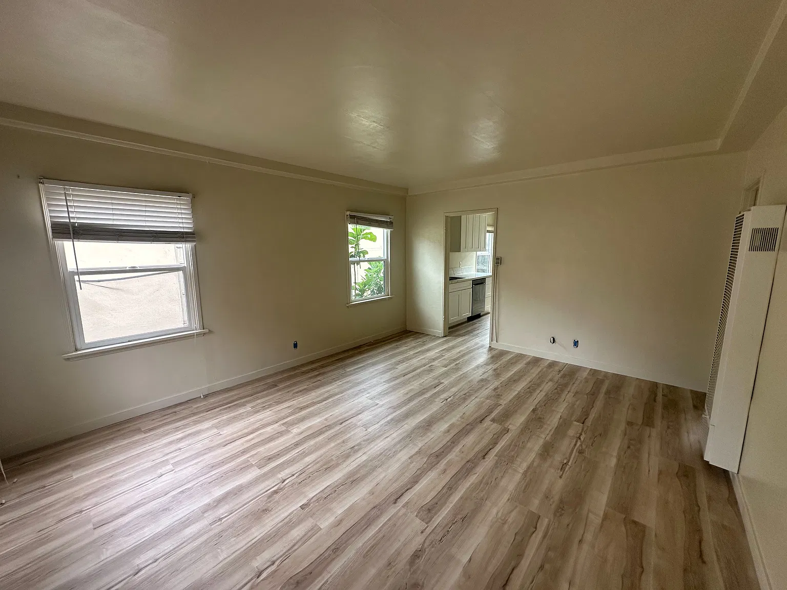 2 bed, $2,400 — Photo 3