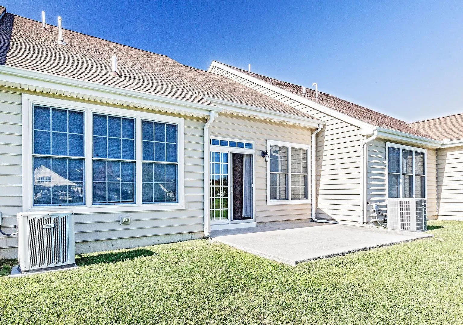 Smyrna 2 bedroom, 2bath in Spring Meadow 55+ community — Photo 2