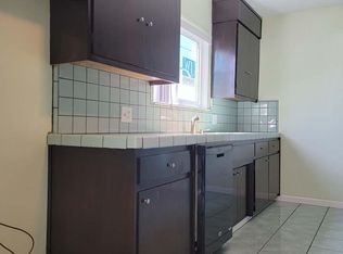1110 Oleander Ave, Bakersfield, CA 93304