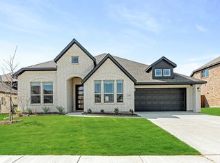 108 Emperor Oak Ct, Balch Springs, TX 75181