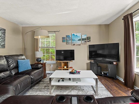 2nd image of 2387 Breckenridge Ct