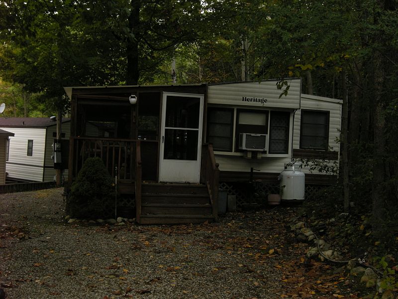 1st image of 107 Oak Vlg