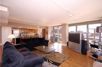 4th image of 600 E Admiral # 608 Blvd