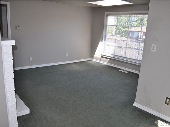 5th image of 13537 37th Ave S