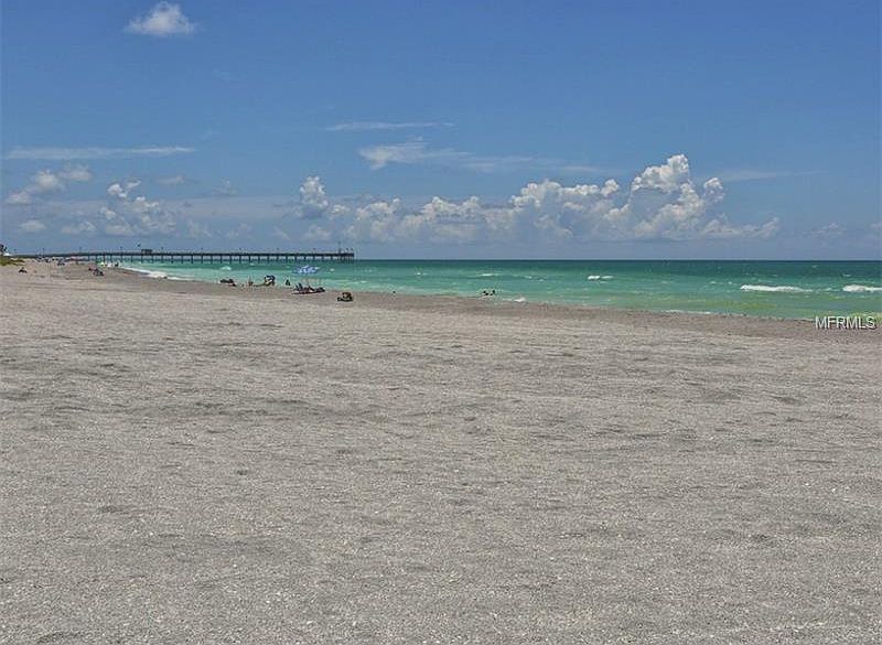 1st image of 437 Beach Park Blvd