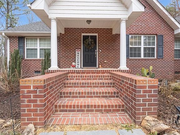 3rd image of 30 Bunker Hill Road