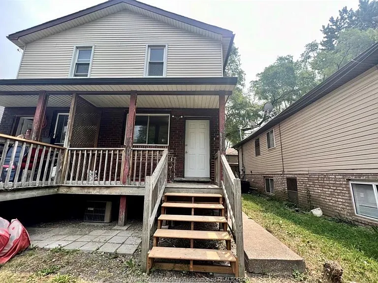 3458 Harris St — Photo 17