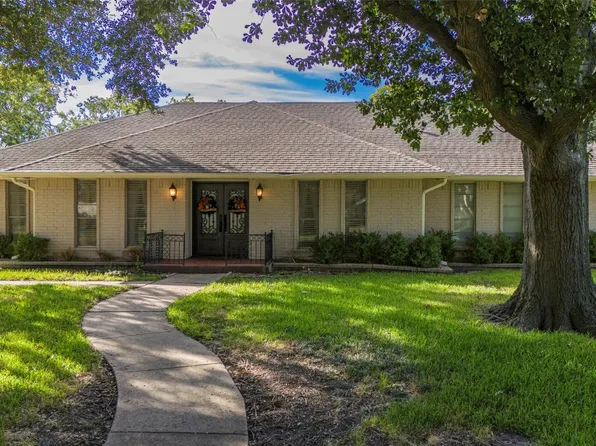 5404 Vale St, Greenville, TX 75402