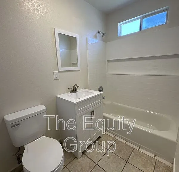 324 S Crespi Ave — Photo 11