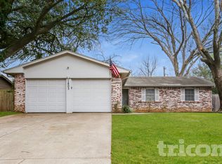 1803 Westcrest Dr, Arlington, TX 76013
