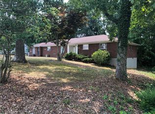 1139 Country Club Rd, Oak Hill, WV 25901