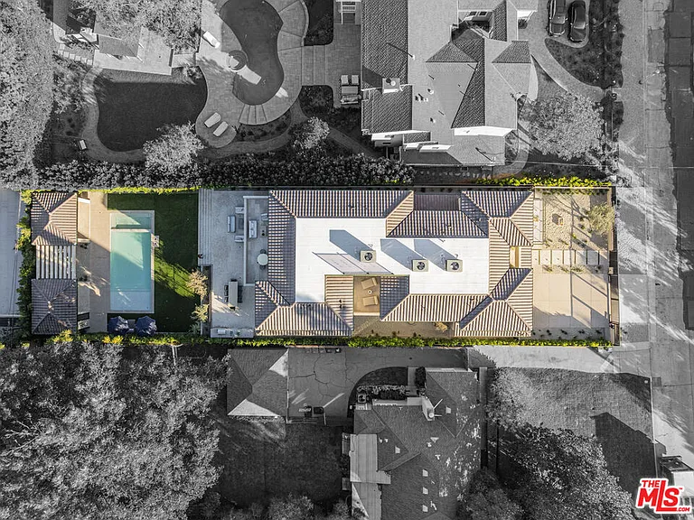 14273 Greenleaf St — Photo 74