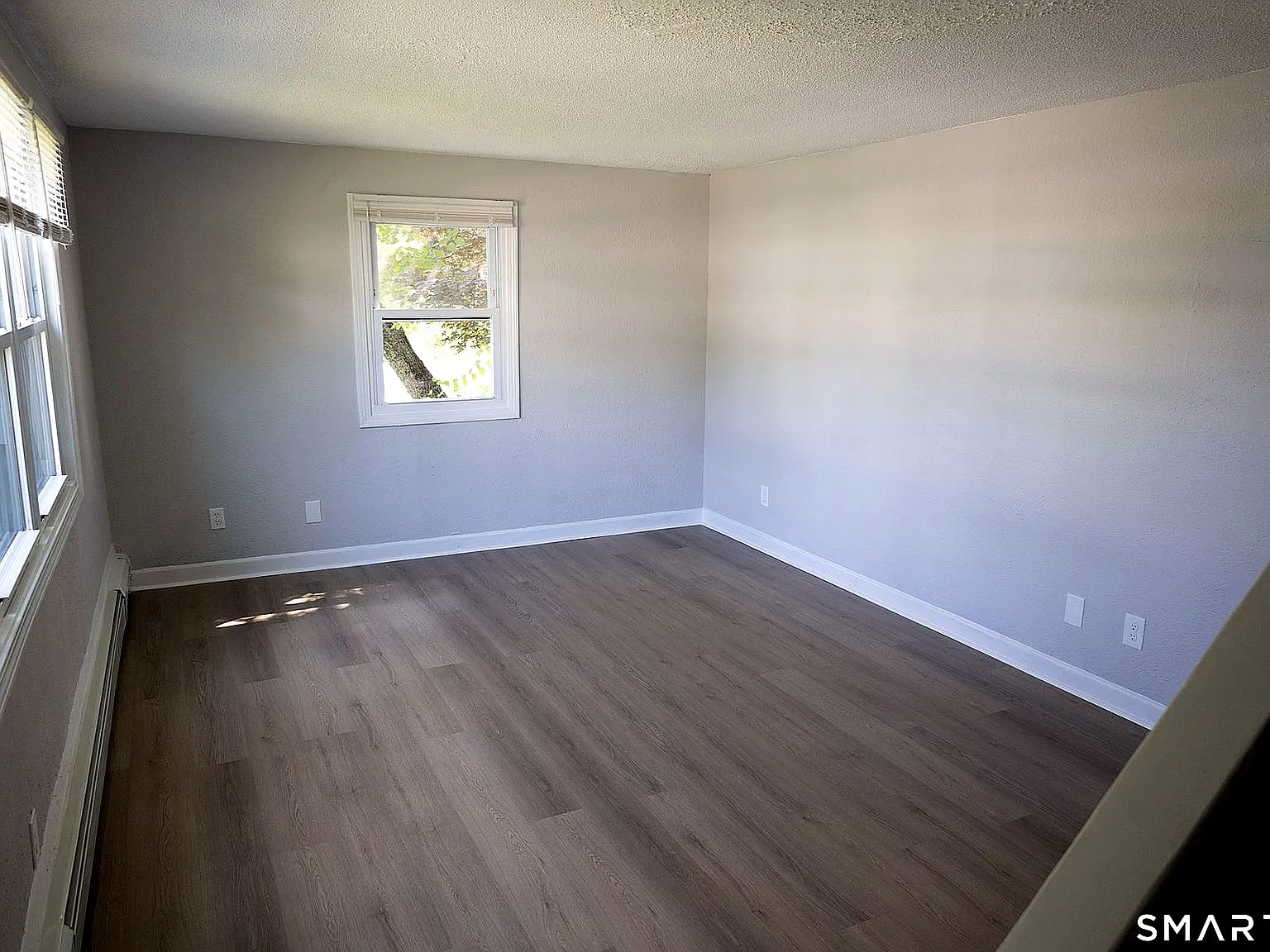 4 bed, 2122 sqft, $3,000 — Photo 4