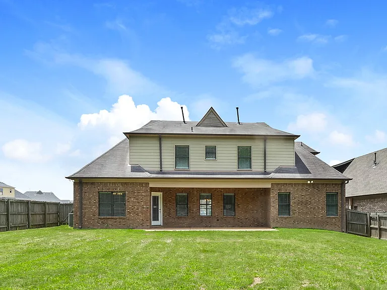 65 Ridgefield Dr — Photo 17