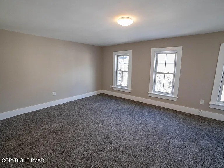 811 Monroe St #1 — Photo 15