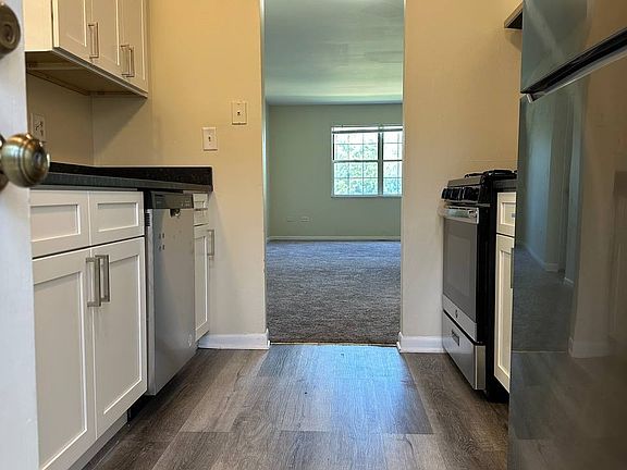 5th image of 430 N Lake Shore Dr
