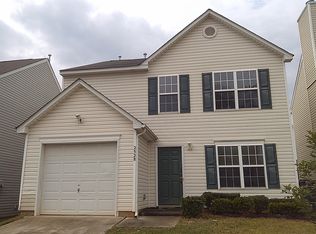 2528 Reid Oaks Dr, Charlotte, NC 28208