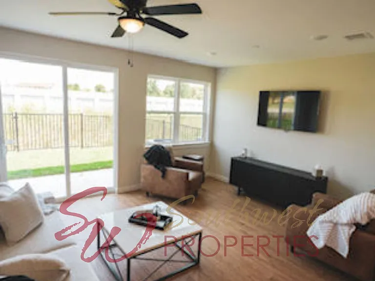 513 Galt Dr — Photo 4